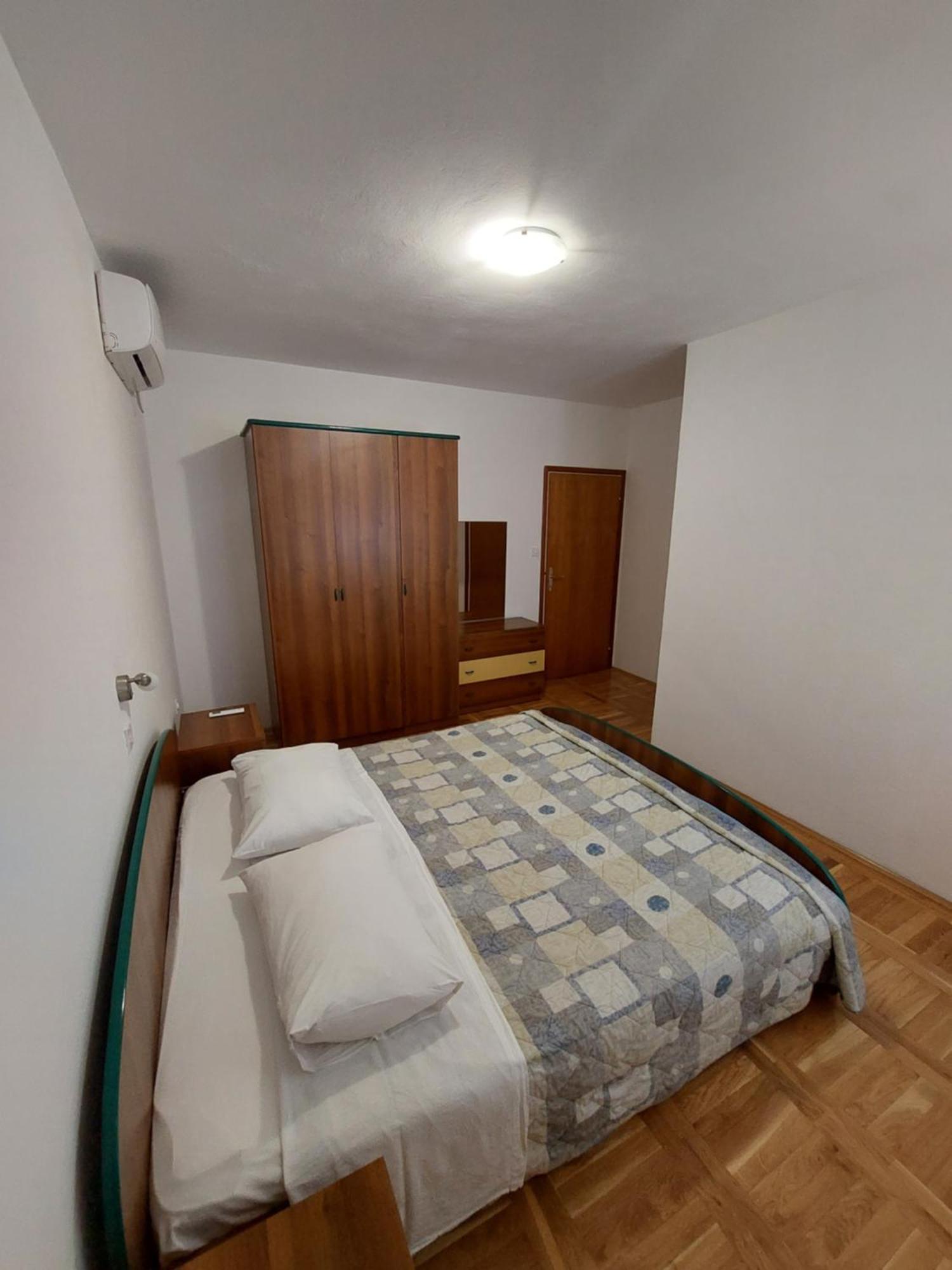 Apartments Mlacovic Rab Town Rum bild